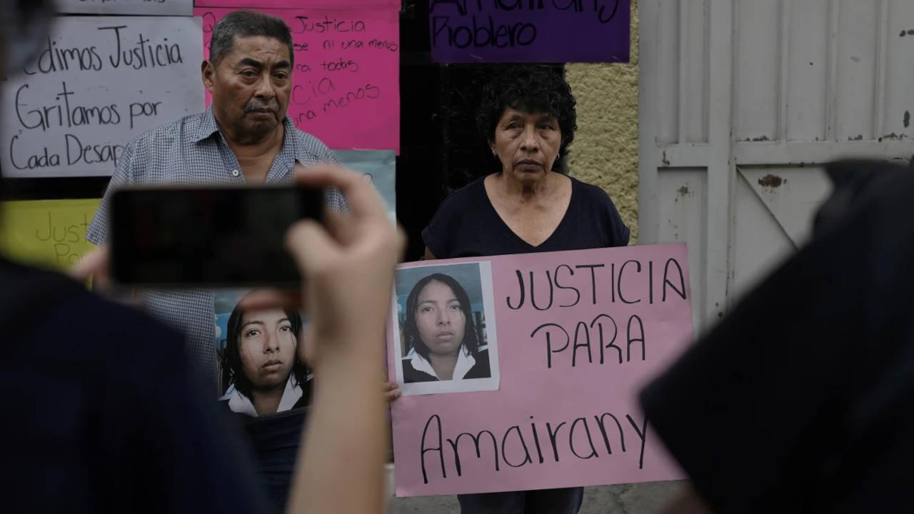 Protesta de familiares de desaparecidas en CDMX
