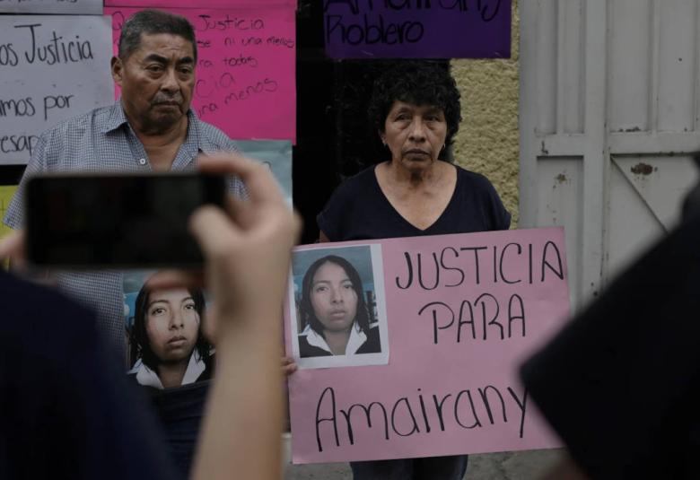 Protesta de familiares de desaparecidas en CDMX